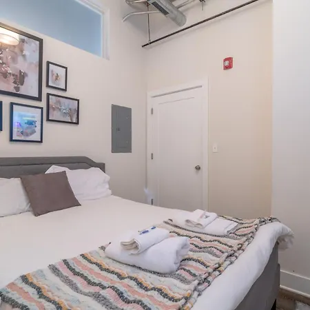 Mccormick By Slumber Hotel Chicago