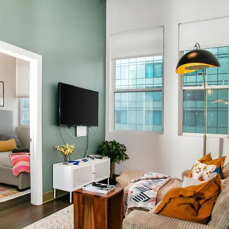 Cozy Downtown Mich Ave Gym And Rooftop #7 Holiday home Chicago