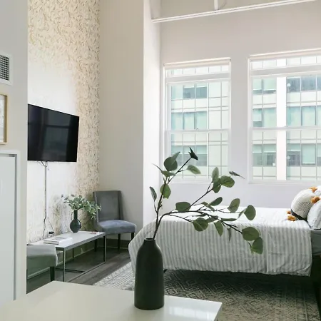 Mich Ave Downtown Penthouse - Rooftop Gym #8 * Chicago