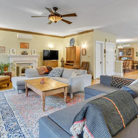 Historic 1930s Retreat! Walk To Wicker Park