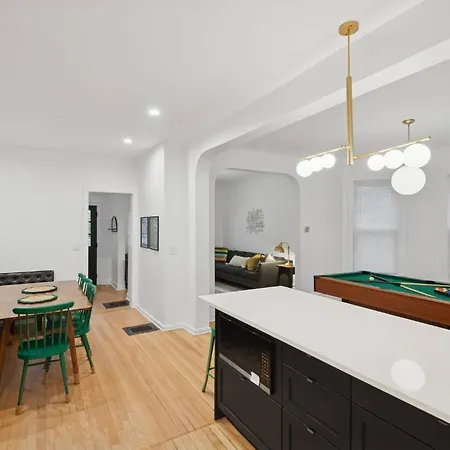 Giant 5br, Pool Table, 15 Min To Cubs & Mag Mile * Chicago