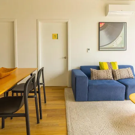 Modern 3br Near North Ave Shops *