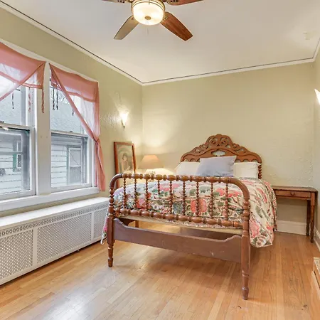 Holiday home Historic 1930s Retreat! Walk To Wicker Park Chicago