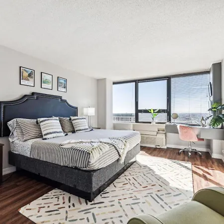 Holiday home Downtown Mich Ave, Grant Park, Museums 2bd-2ba #20 *