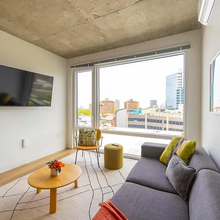 4br Modern Urban Escape Walk To Zoo Lakefront & Red Line *