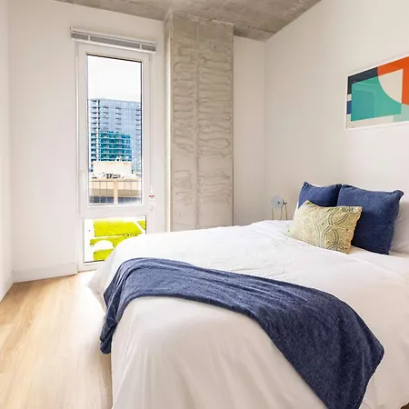 4br Modern Urban Escape Walk To Zoo Lakefront & Red Line Chicago