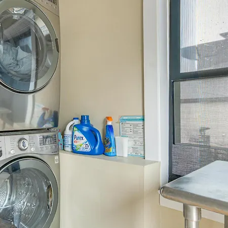 Historic 1930s Retreat! Walk To Wicker Park Holiday home