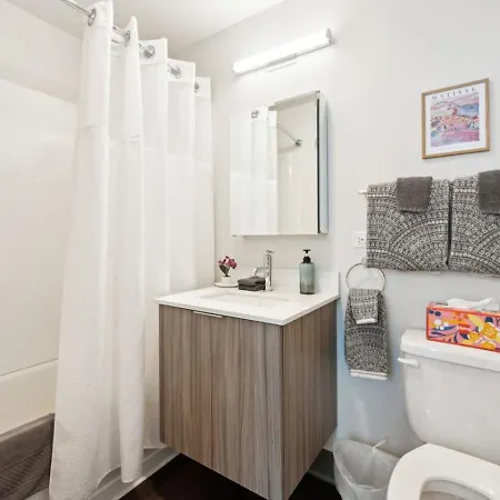 Downtown Penthouse - Mich Ave 2bd Gym And Views #12 * Chicago