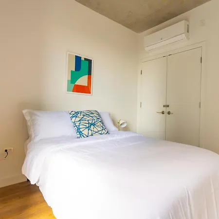 Modern 3br Near North Ave Shops *