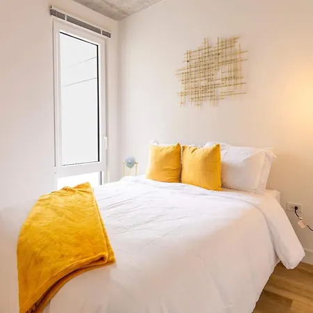 4br Modern Urban Escape Walk To Zoo Lakefront & Red Line * Chicago