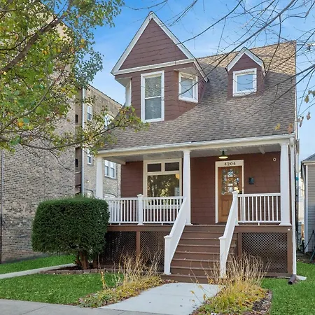 Giant 5br, Pool Table, 15 Min To Cubs & Mag Mile