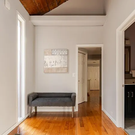 Stunning Home, Epic Game Room, Prime Location Villa