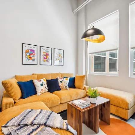 Holiday home Downtown Penthouse - Mich Ave 2bd Gym And Views #12 Chicago