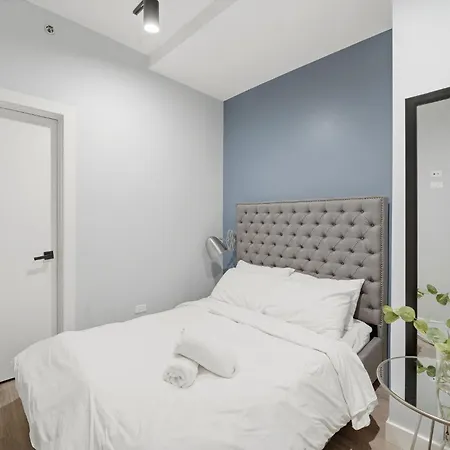 The Plymouth Chicago 4-Br Apartment In Printers Row - Free Parking, Gym & Rooftop 3* Chicago