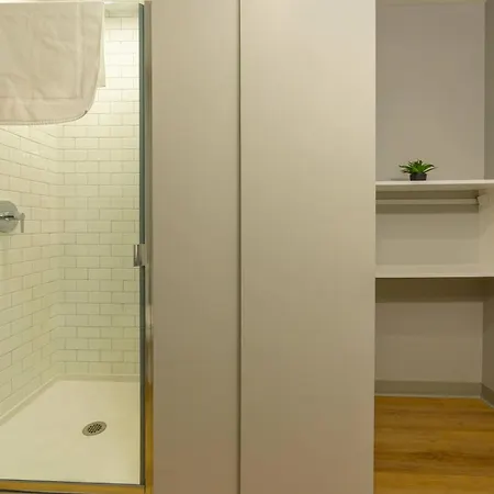 Holiday home Modern 3br Near North Ave Shops Chicago