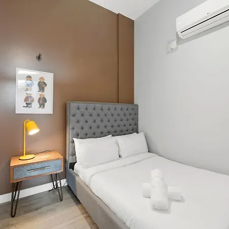 The Plymouth 3bd 4*
