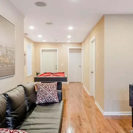 Villa Stunning Home, Epic Game Room, Prime Location *