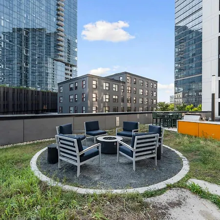 Modern 3br Near North Ave Shops Holiday home