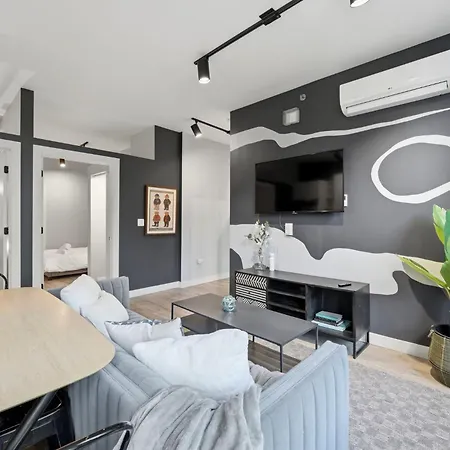 The Plymouth Chicago 4-Br Apartment In Printers Row - Free Parking, Gym & Rooftop Chicago