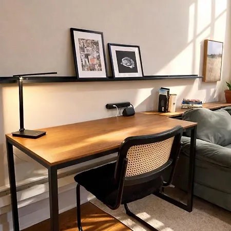 Flexhome West Town - Spacious 2br Duplex - Sleeps 8 Apartment