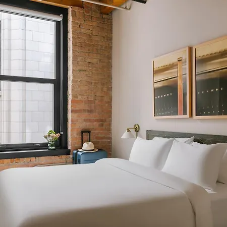 Livn West Loop Queen Superior Apartment Chicago