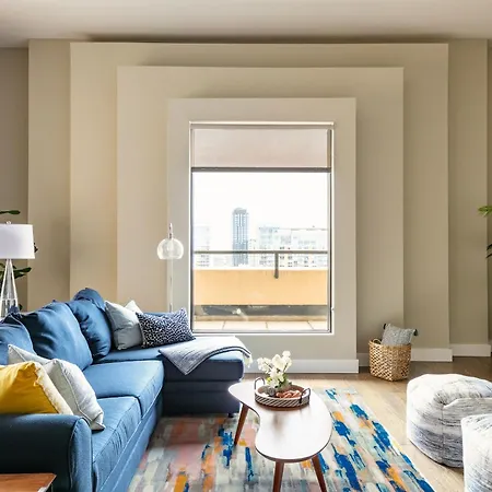Apartment Dtown Penthouse - 4bd-4ba Parking Gym
