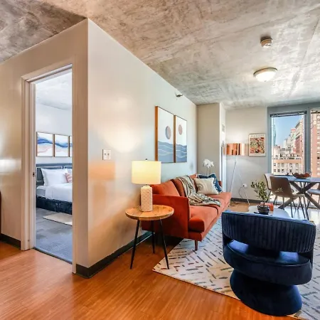 Downtown 2bd 5 Gym Near Park Museums Apartment