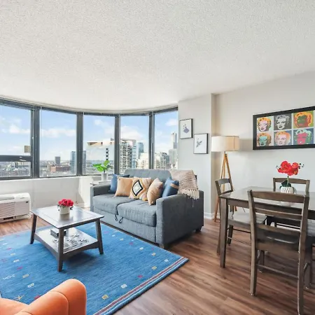 Apartment Mich Ave Downtown 2bd, Grant Park Museums #25 Chicago