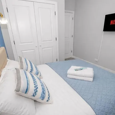 Apartment Spacious 3br Near United Center & Medical District