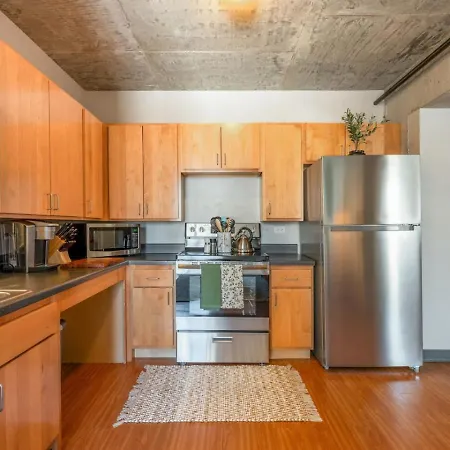 Downtown 2bd Gym Near Park Museums #6 *