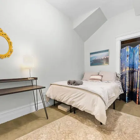 Secret Gallery On The Park - 2bd/1ba Apartment *