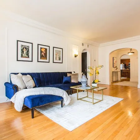 Downtown Magnificent Mile Sleep 20 6bd-6ba