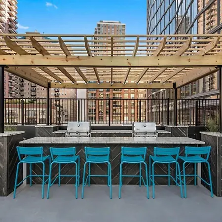 Apartment Downtown Penthouse Views Gym, Parking #1