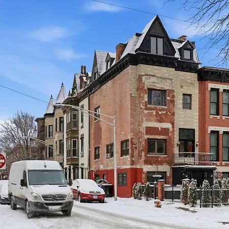 Fully Updated Jr, 1 Bed, Steps From Lincoln Park Chicago