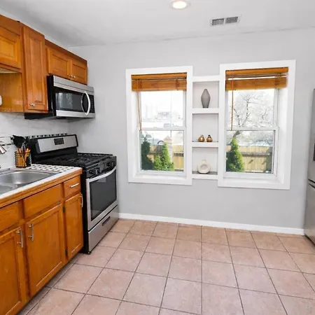 3 King Beds Near Wicker Park * Chicago