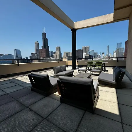 Downtown Penthouse 3bd Views Parking Gym #2
