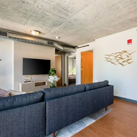 Downtown 3bd Near Park Museums #7 *