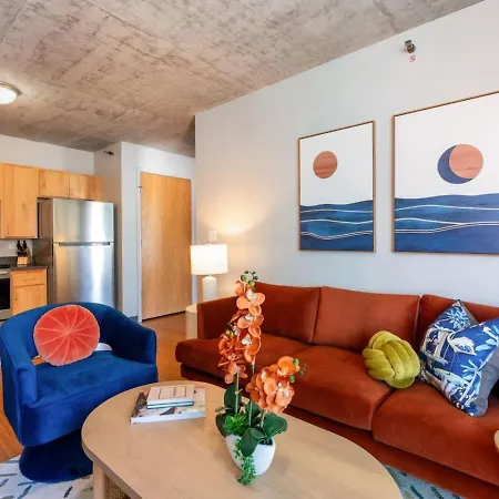Downtown 2bd Gym Near Park Museums #6 Apartment