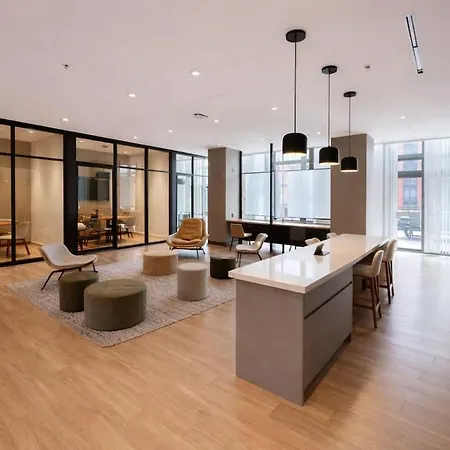 Grant Park 2br With Balcony Skyline View & Gym In Downtown