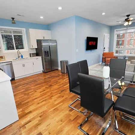 Apartment 3br Oasis Near Downtown & United Center Chicago