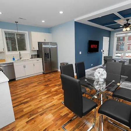 Apartment Modern 3br Retreat Near United Center & West Loop Chicago