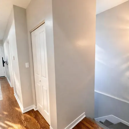 Flexhome West Town - Spacious 2br Duplex - Sleeps 8 Chicago