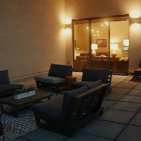 Downtown Penthouse 3bd Views Parking Gym #2 Apartment