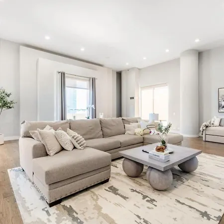Apartment Downtown Penthouse Views Gym, Parking #1