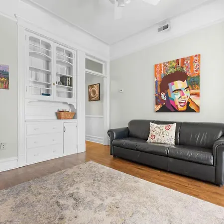 Secret Gallery On The Park - 2bd/1ba Apartment