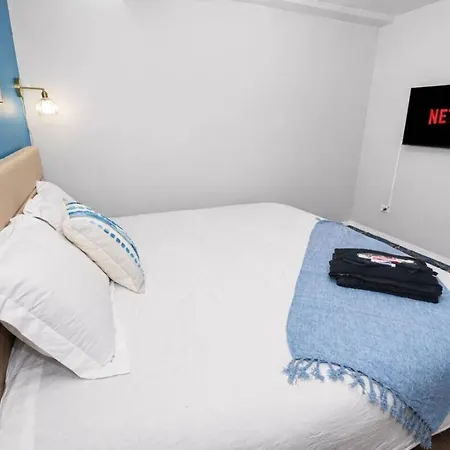 Apartment 3 King Beds Near Wicker Park Chicago