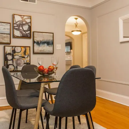 Apartment Gold Coast Mag Mile Location #1 Chicago