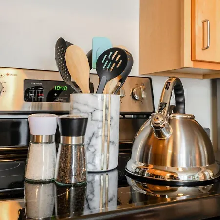 Apartment Downtown 2bd Gym Near Park Museums #4 *