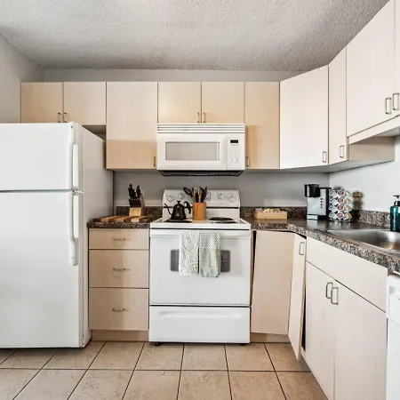 Mich Ave, Downtown, Grant Park 2bd-2ba #23 Chicago