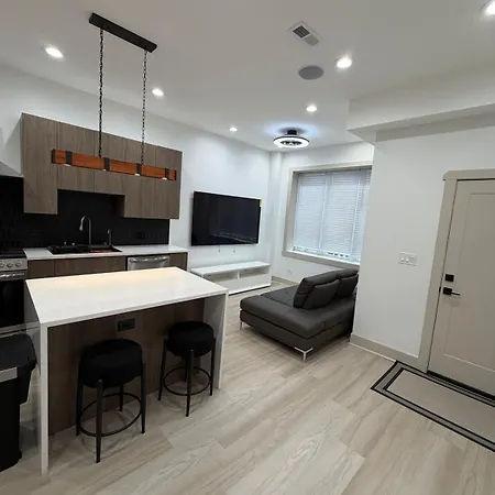 Apartment Living Like A Local In The Heart Of Bronzeville *